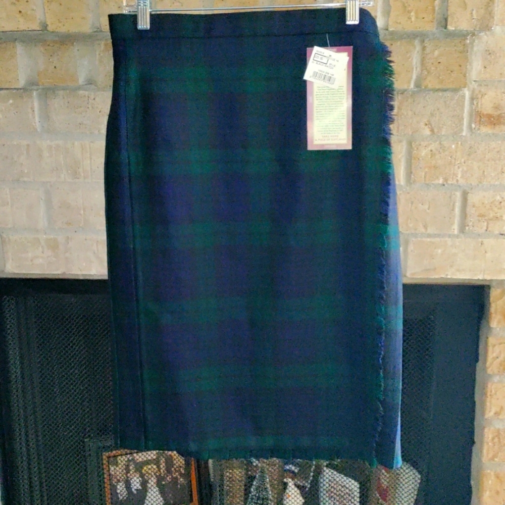 Vintage Highland Industries Black Watch Tartan Virgin Wool Wrap Skirt Size 14